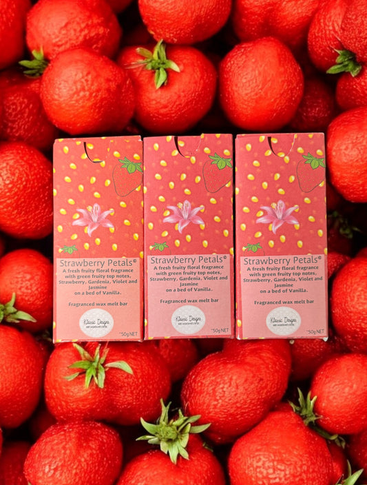 Strawberry Petals Snap Bar